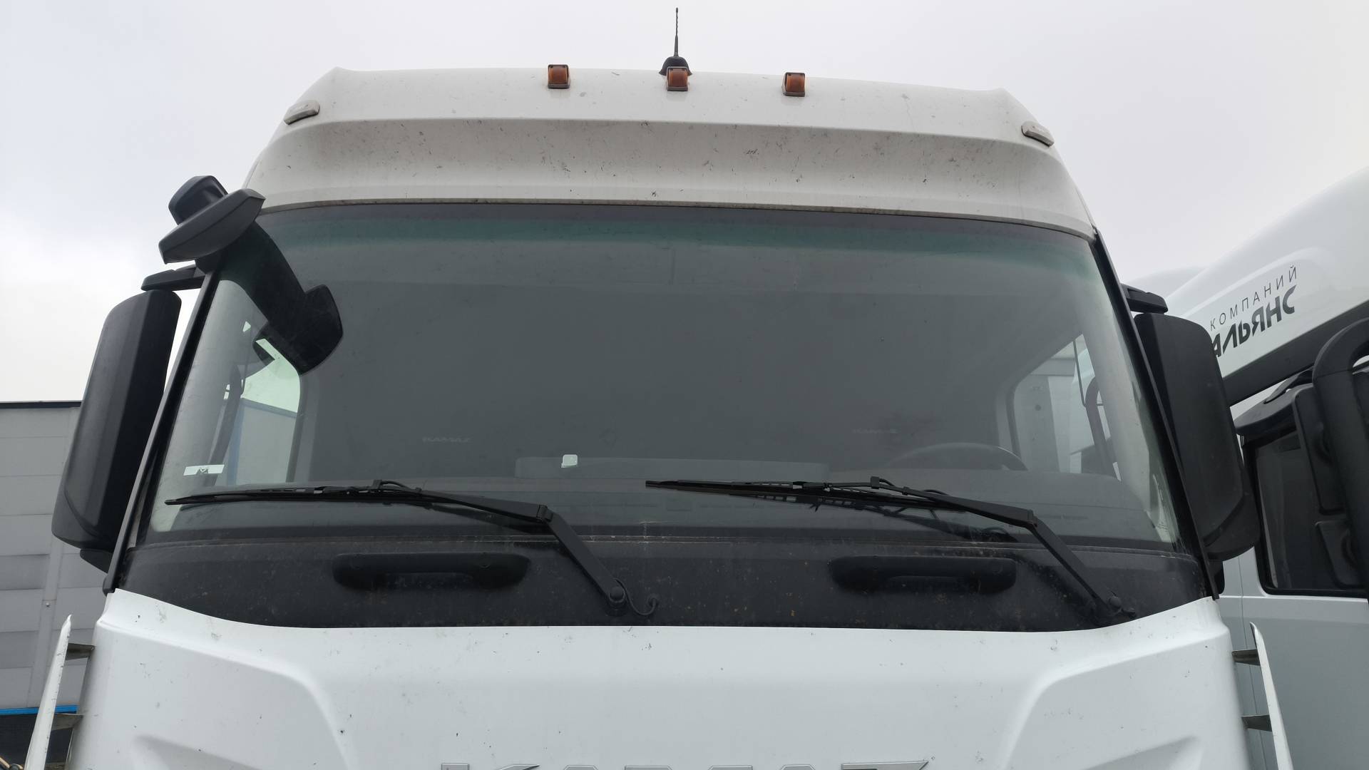 КАМАЗ 54901-94 (M1945),  157 000 км, 2023 года в лизинг