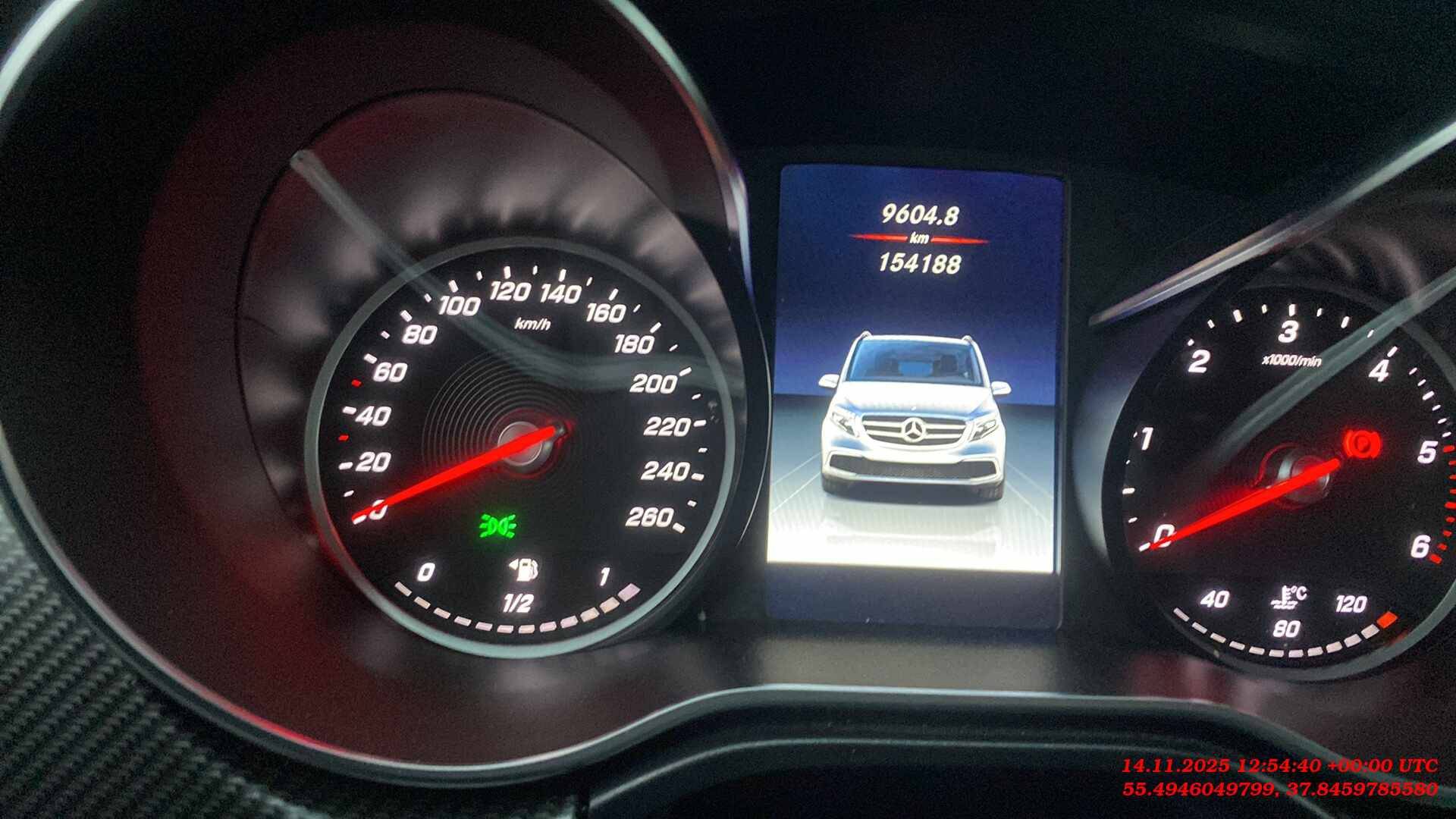 Mercedes-Benz V,  154 188 км, 2020 года в лизинг