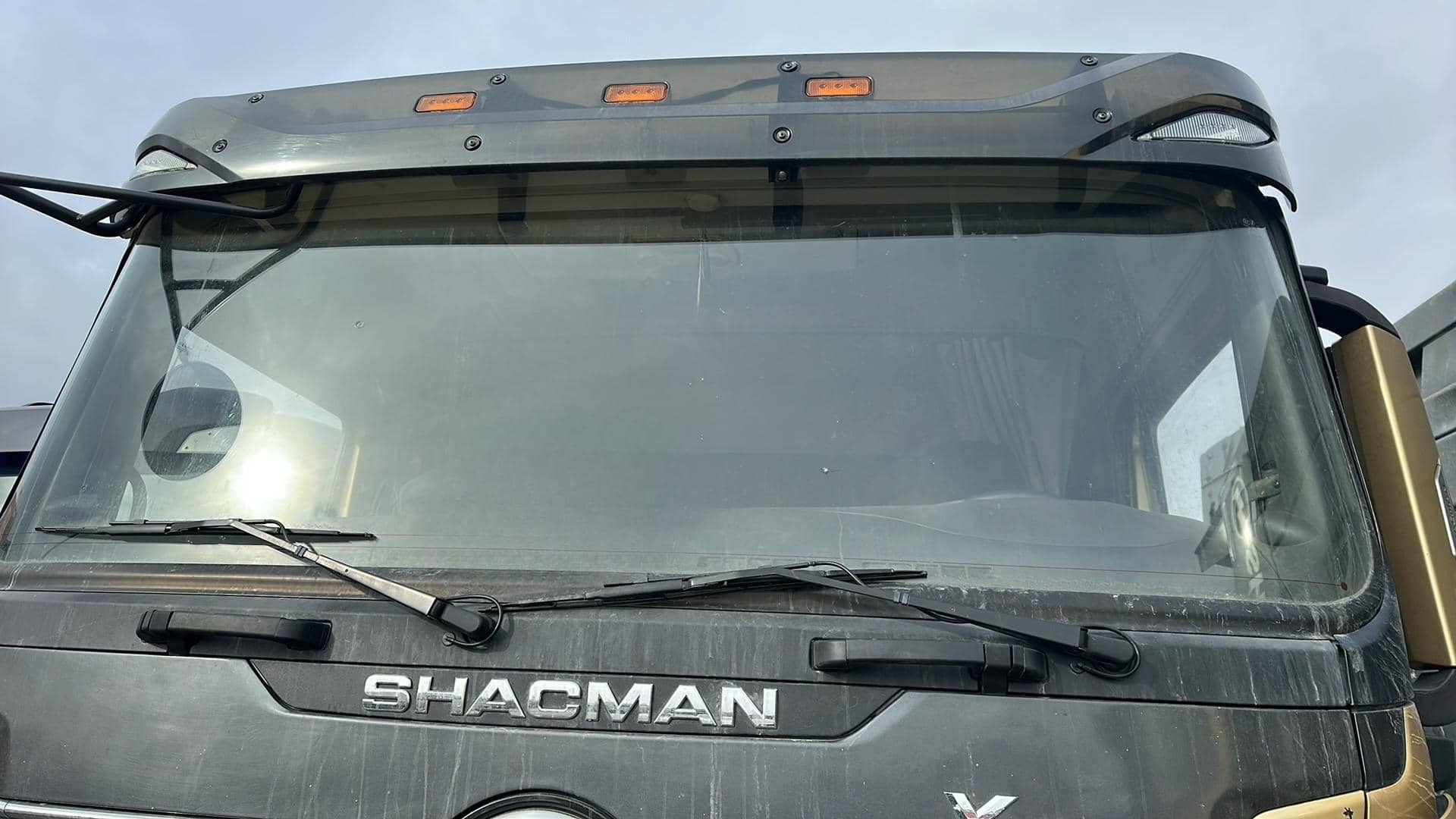 Shacman SX32586V384,  124 315 км, 2023 года