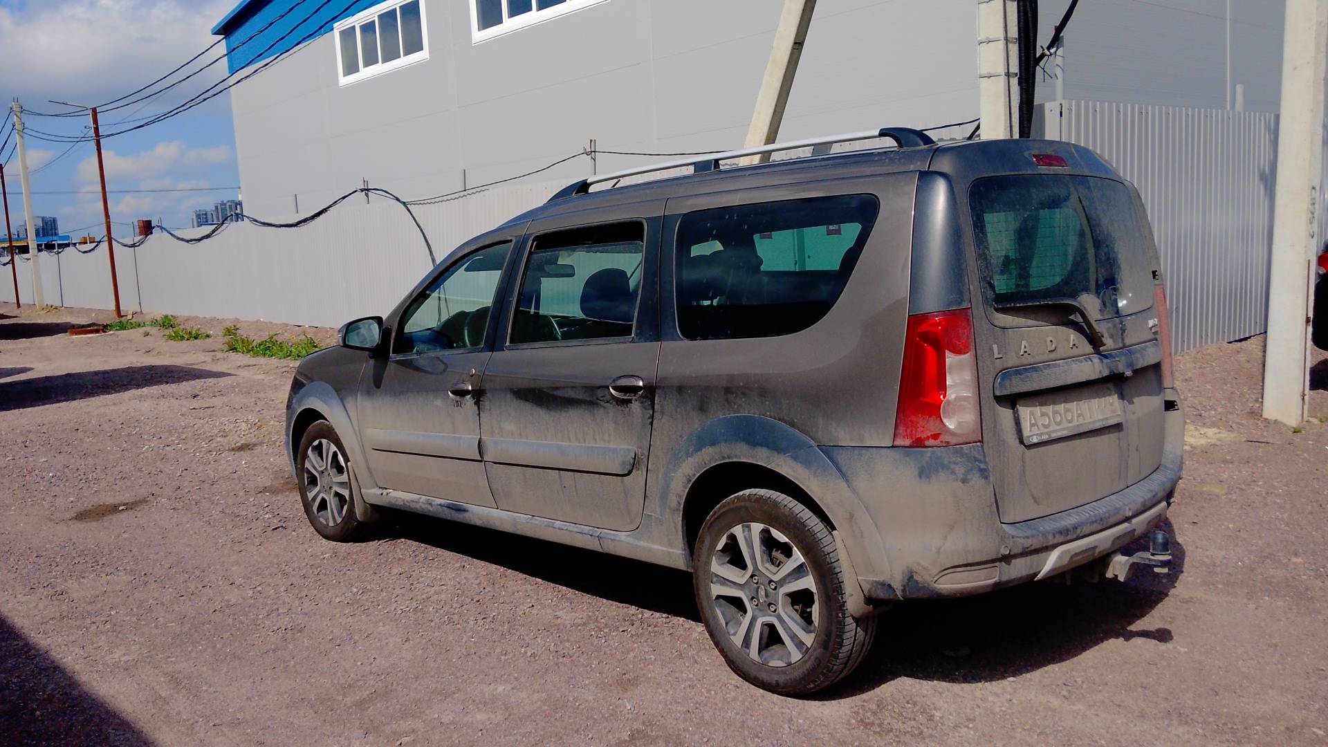 Lada Largus Кросс,  12 144 км, 2025 года в лизинг