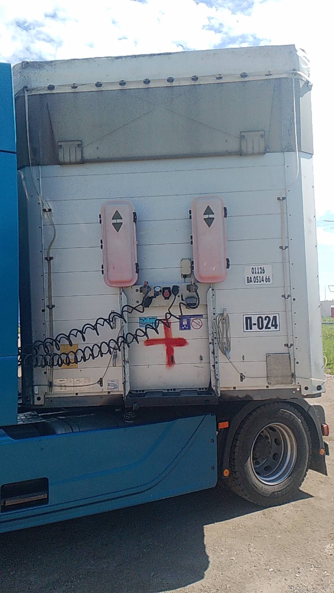 SCHMITZ Шторный SCS 24/L, 2013 года в лизинг