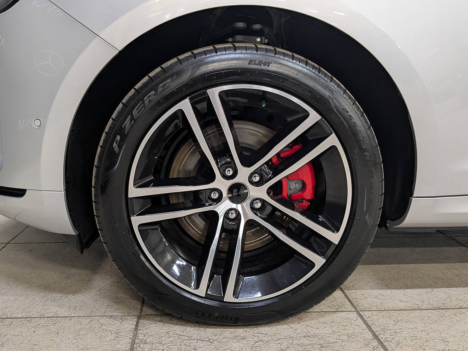 Seres M5 Premium 1.5hyb AT 4WD