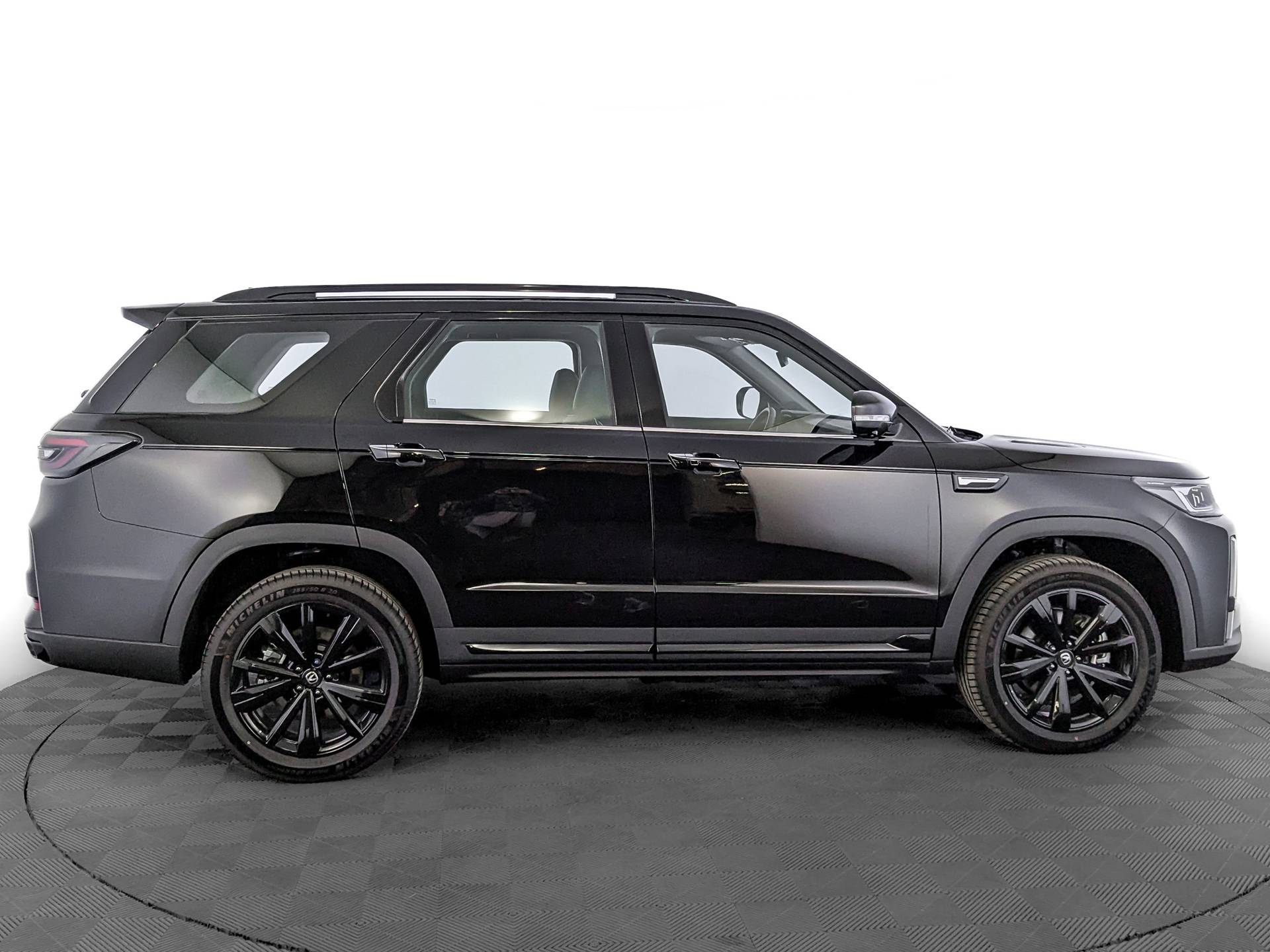 Changan CS95 Black edition 2.0T 8AT