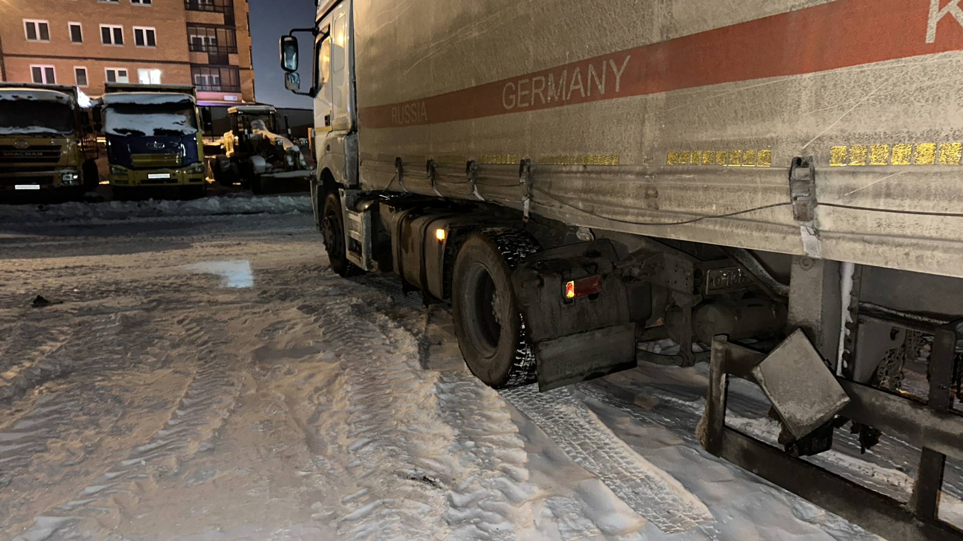 КАМАЗ 5490-S5 (M1840),  1 139 006 км, 2017 года в лизинг