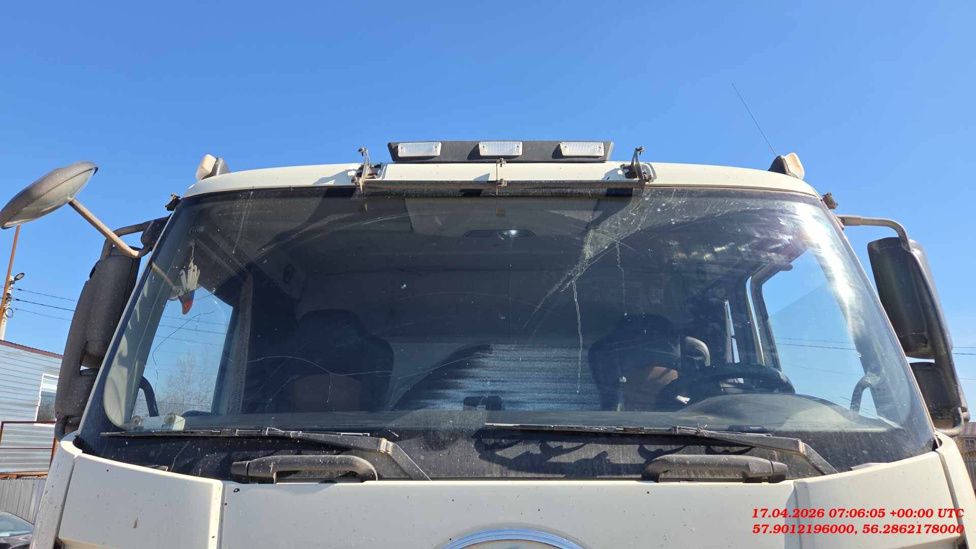 FAW CA3310P66K24T4E5 8х4,  275 565 км, 2023 года в лизинг