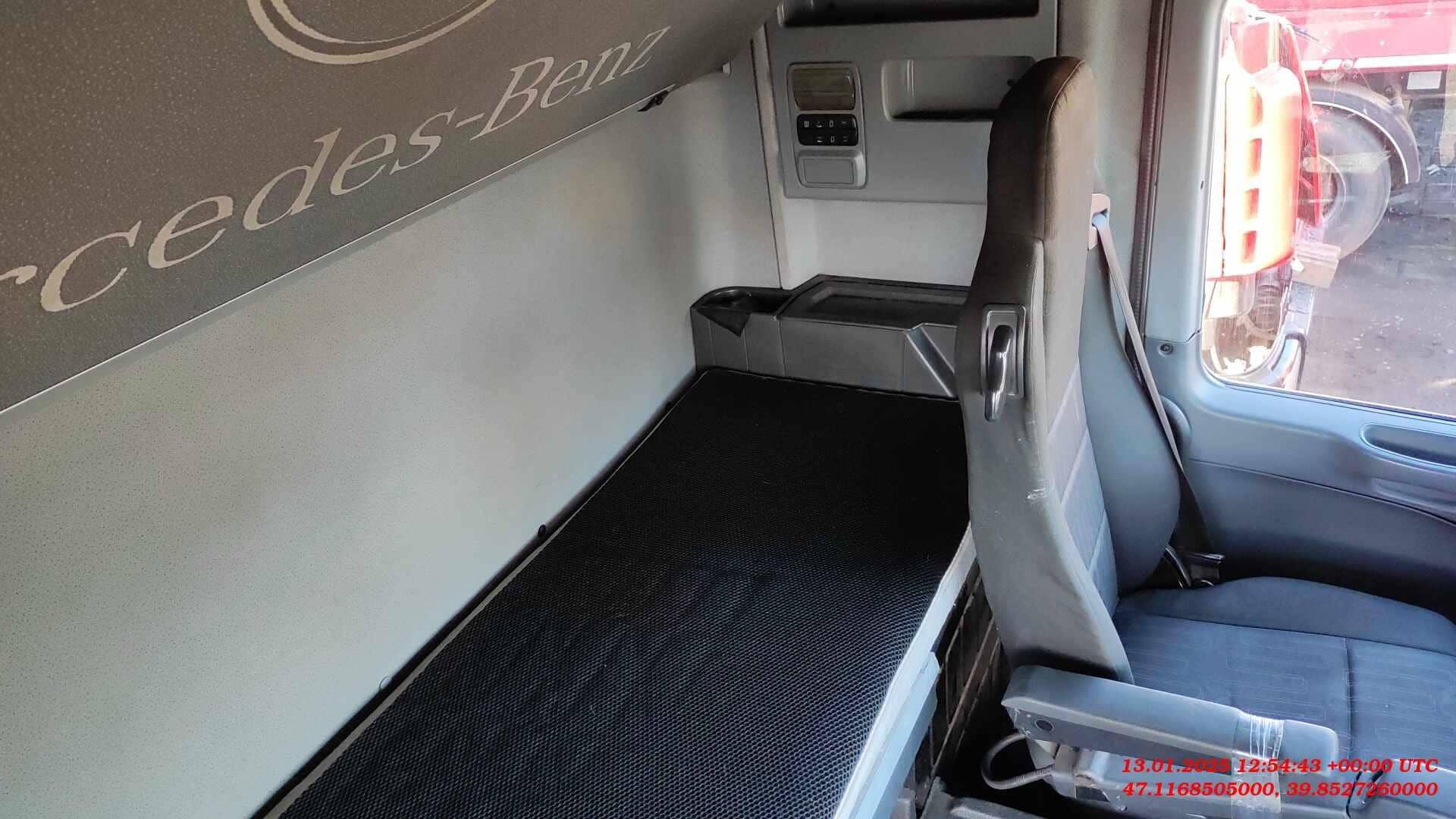 Mercedes-Benz Actros 3 1844 LS 4x2 (Megaspace),  680 164 км, 2018 года в лизинг