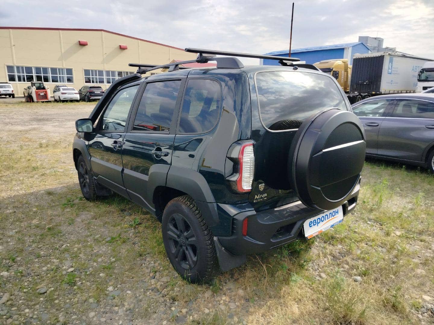 Lada Niva Travel,  92 436 км, 2023 года в лизинг