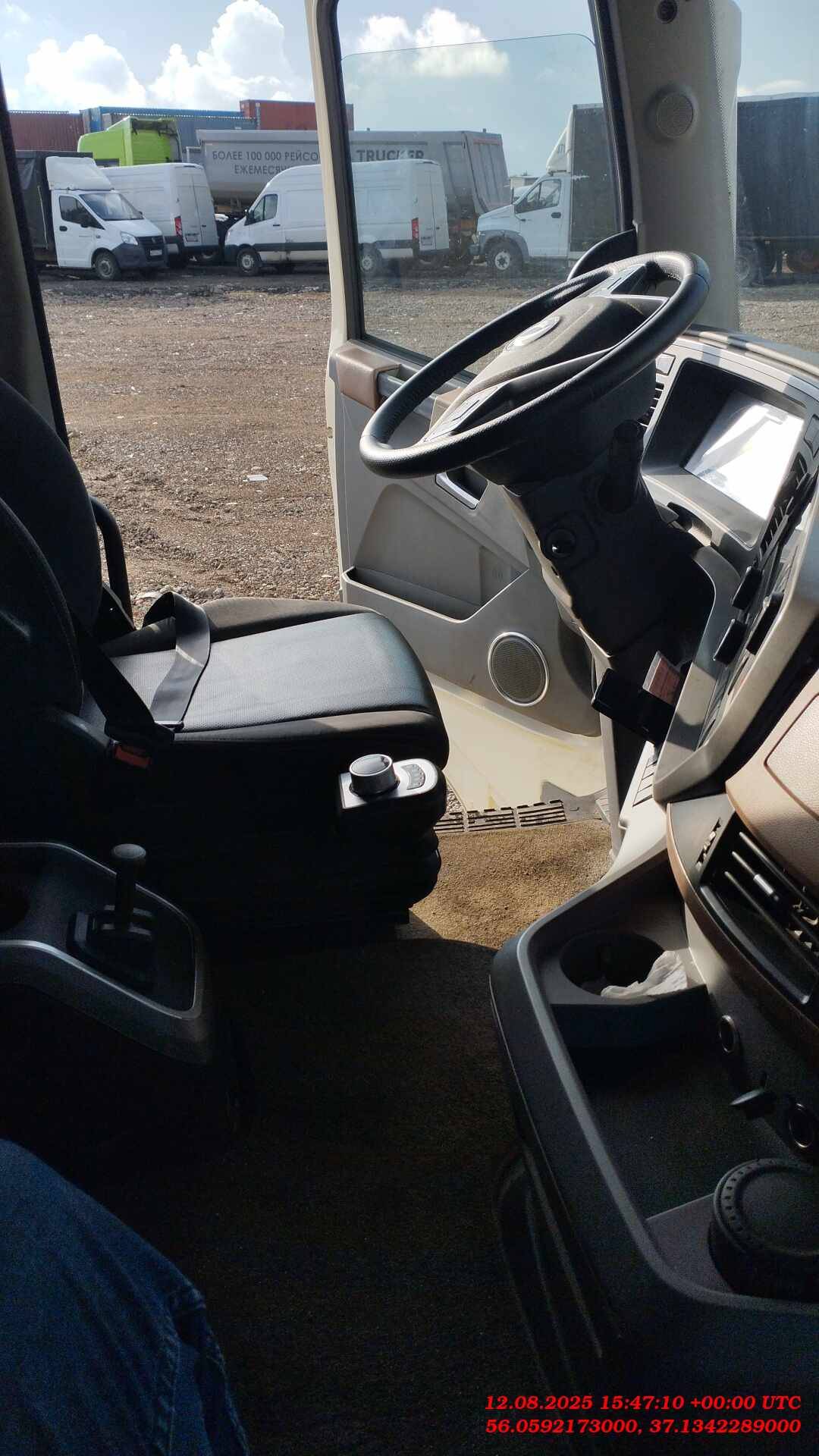 DongFeng DFH4271 6x4,  171 440 км, 2023 года в лизинг