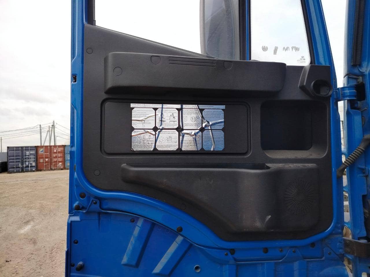 HONGYAN CQ4187HD12381T LNG,  7 183 км, 2023 года в лизинг