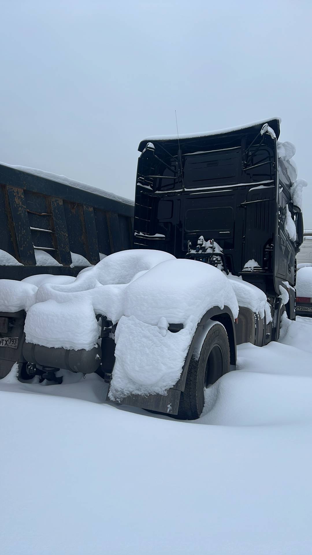 FAW CA4180P77K25E5 4x2,  174 000 км, 2024 года в лизинг