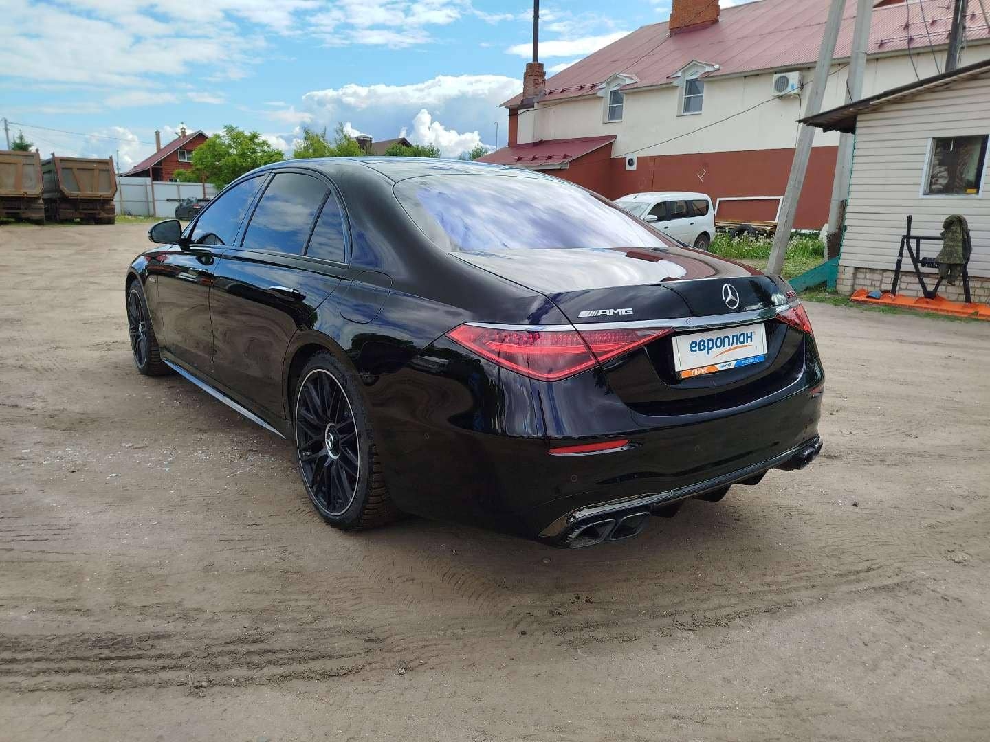 Mercedes-Benz S седан,  27 672 км, 2023 года в лизинг