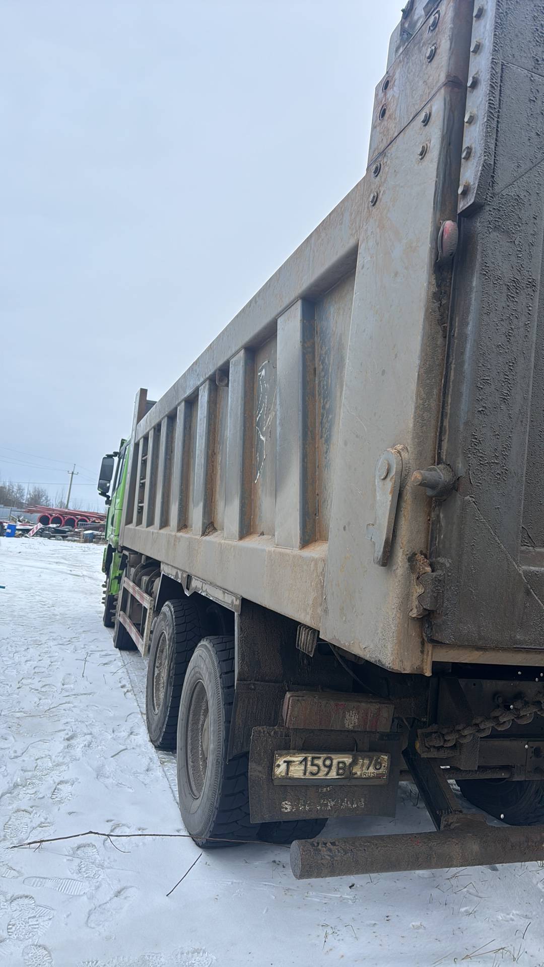 Shacman SX33186W366C,  128 683 км, 2023 года