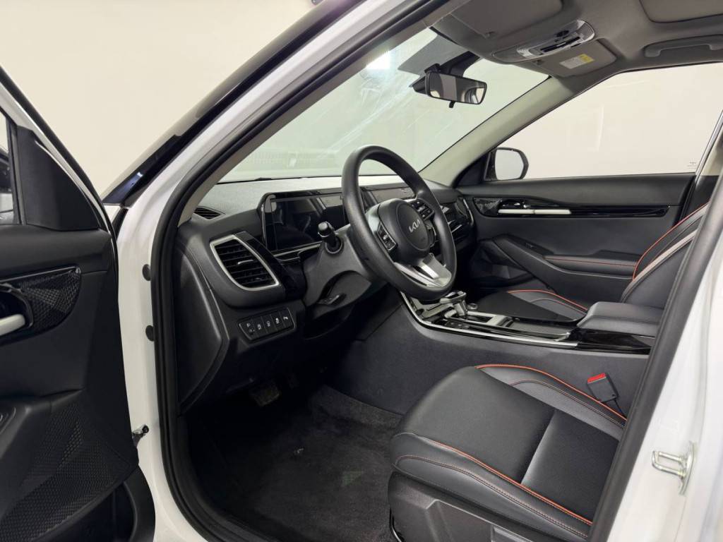 KIA Seltos Делюкс Эдишн 1.5 Вариатор (Deluxe Edition)