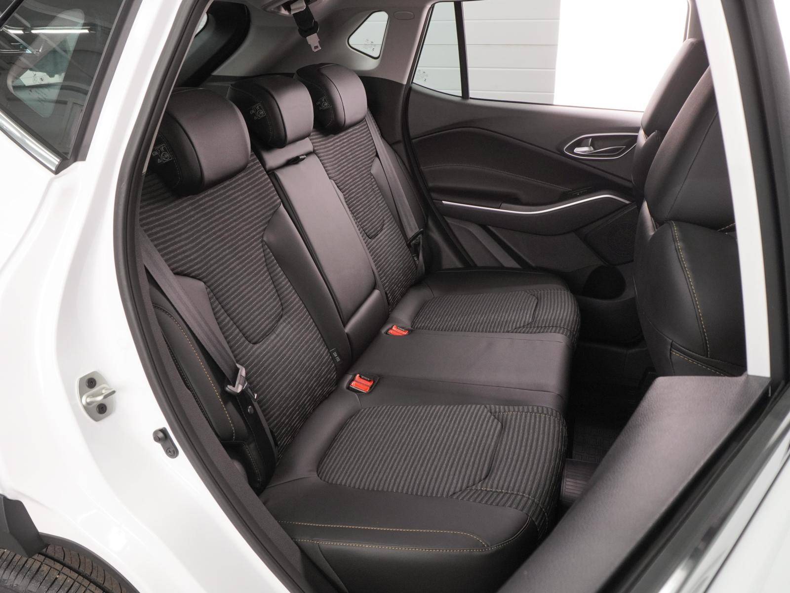 Москвич 3 Стандарт плюс 1.5Т CVT