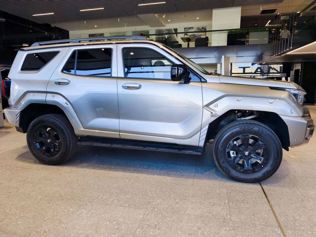 Tank 400 2.0T AT 4WD Premium