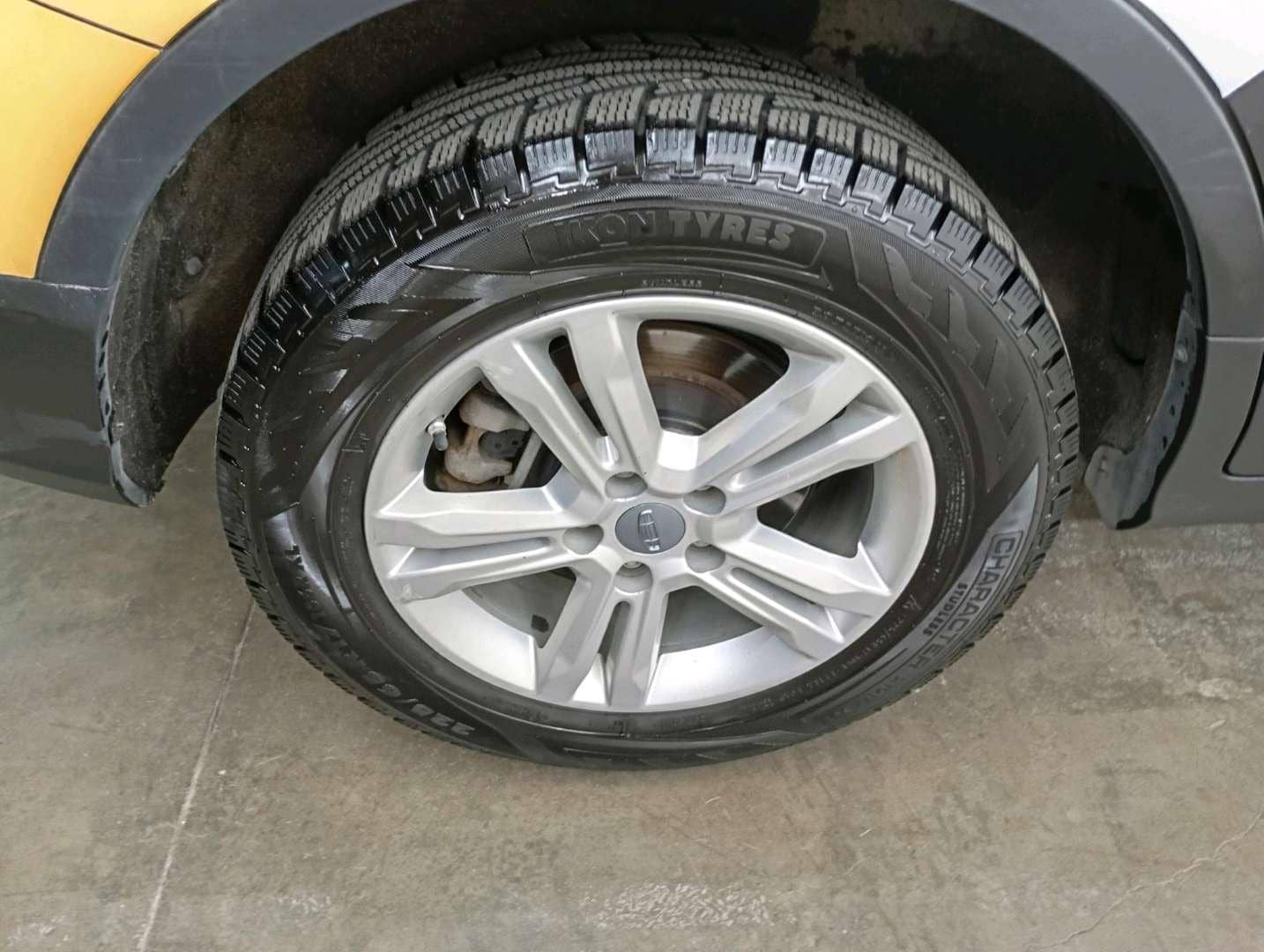 Geely Atlas Pro,  216 505 км, 2023 года в лизинг