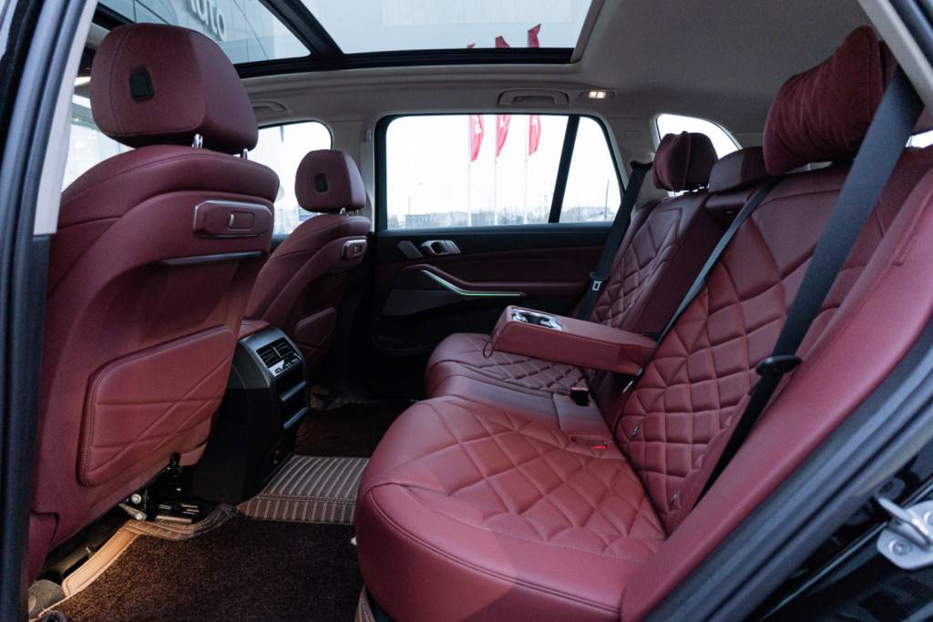 BMW X5 xDrive30Li AT Premium M Sport