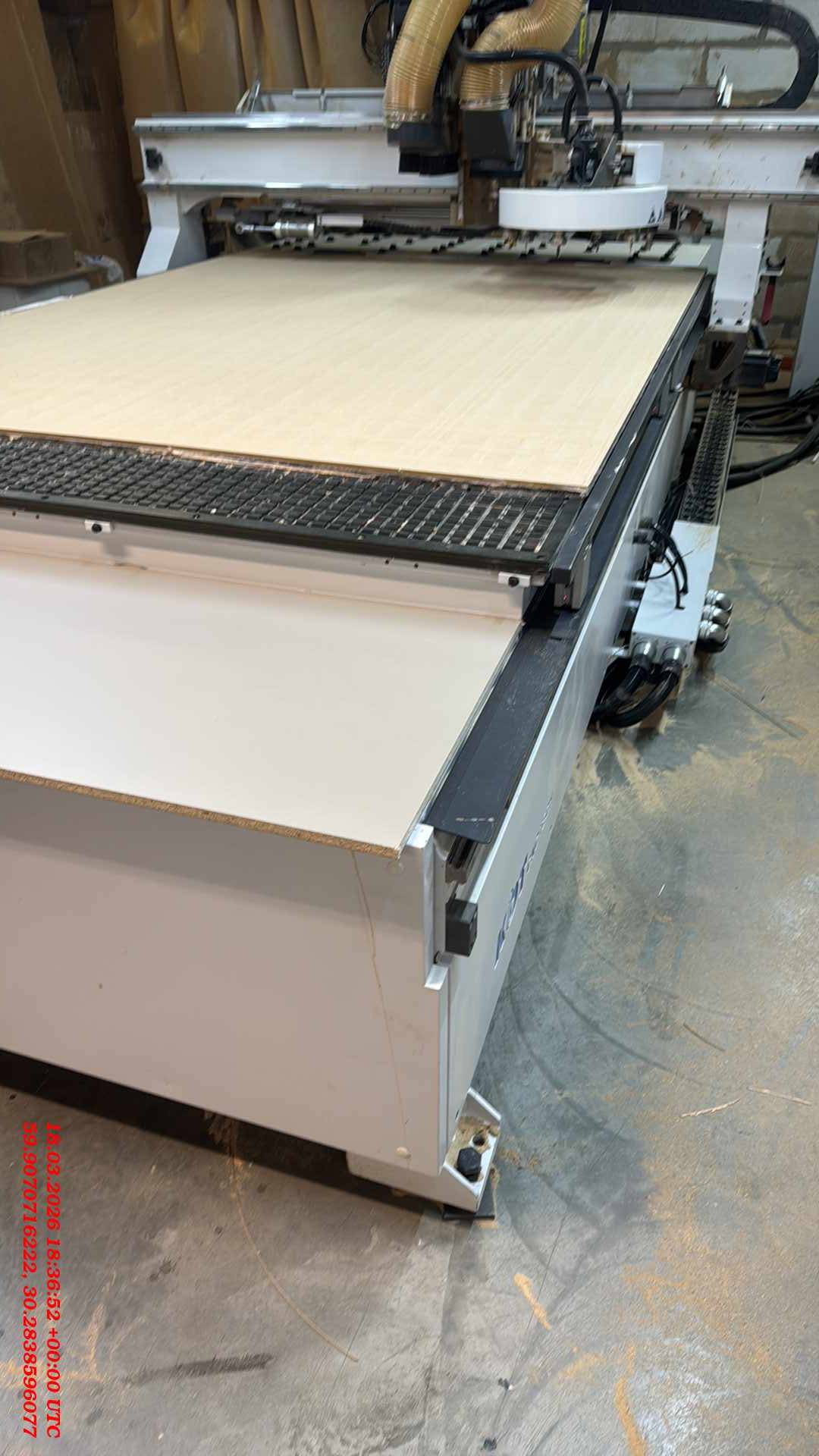 KDT KN-3710DE Обрабатывающий центр с ЧПУ