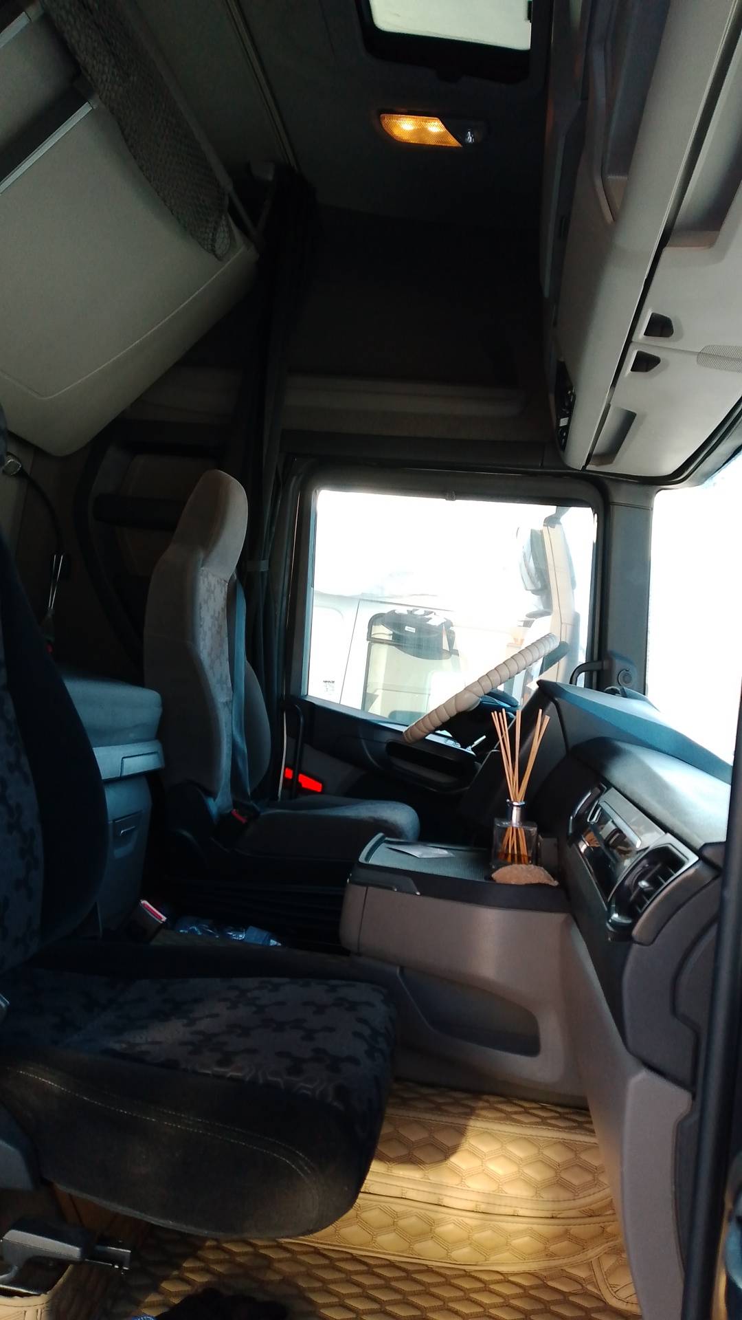 SCANIA R 440 LA4x2HNA (Highline),  878 460 км, 2020 года в лизинг