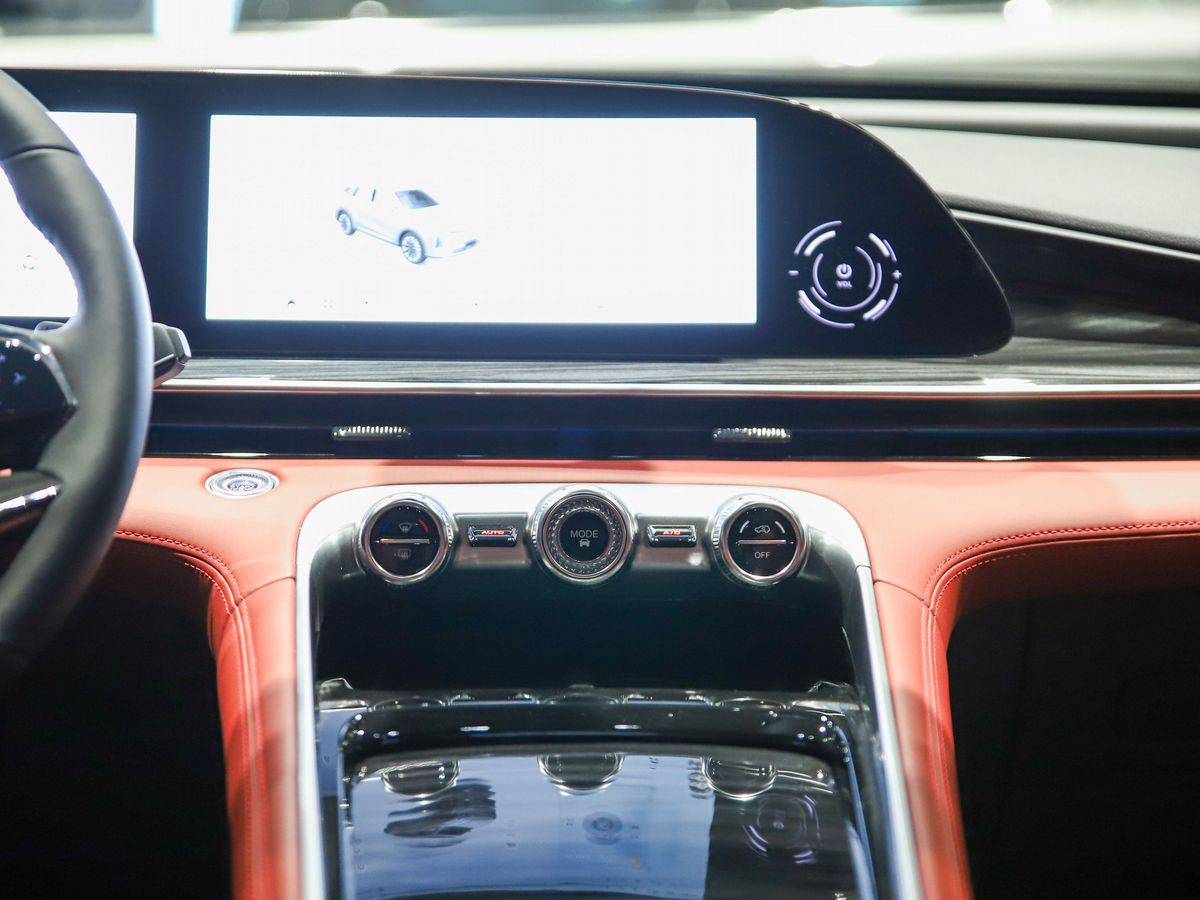 EXEED RX Premium 2.0 TGDI 8AT AWD