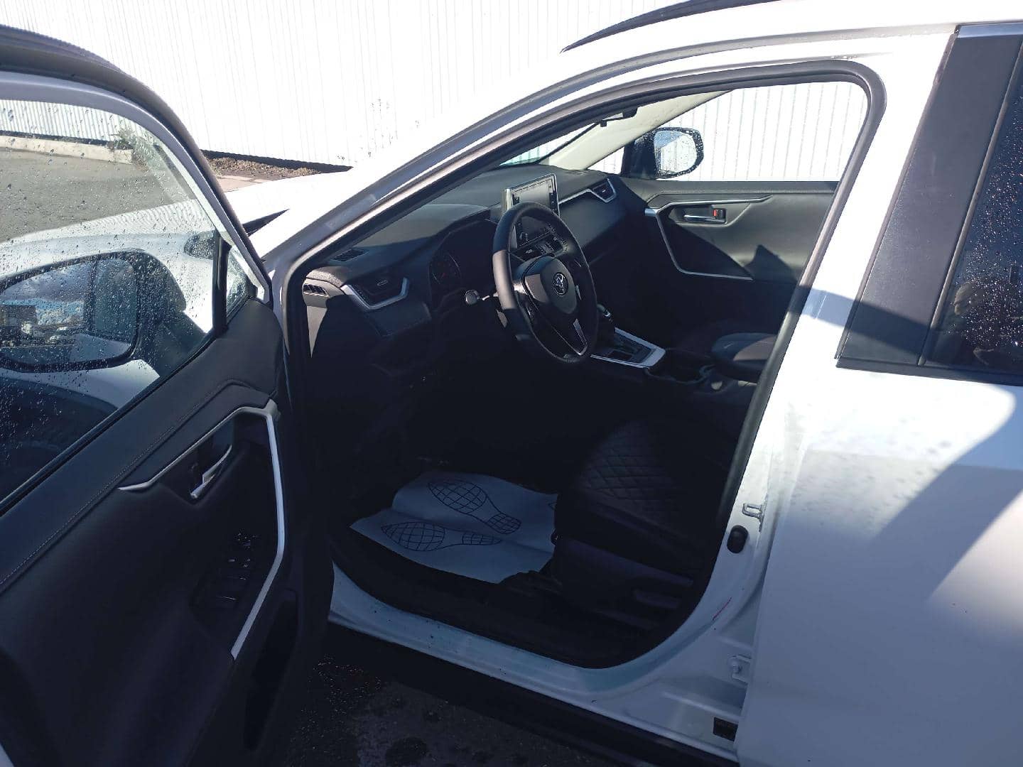 Toyota RAV4,  180 897 км, 2019 года в лизинг