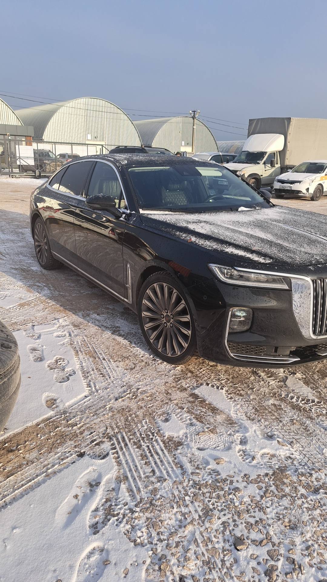 Hongqi H9,  106 762 км, 2023 года в лизинг