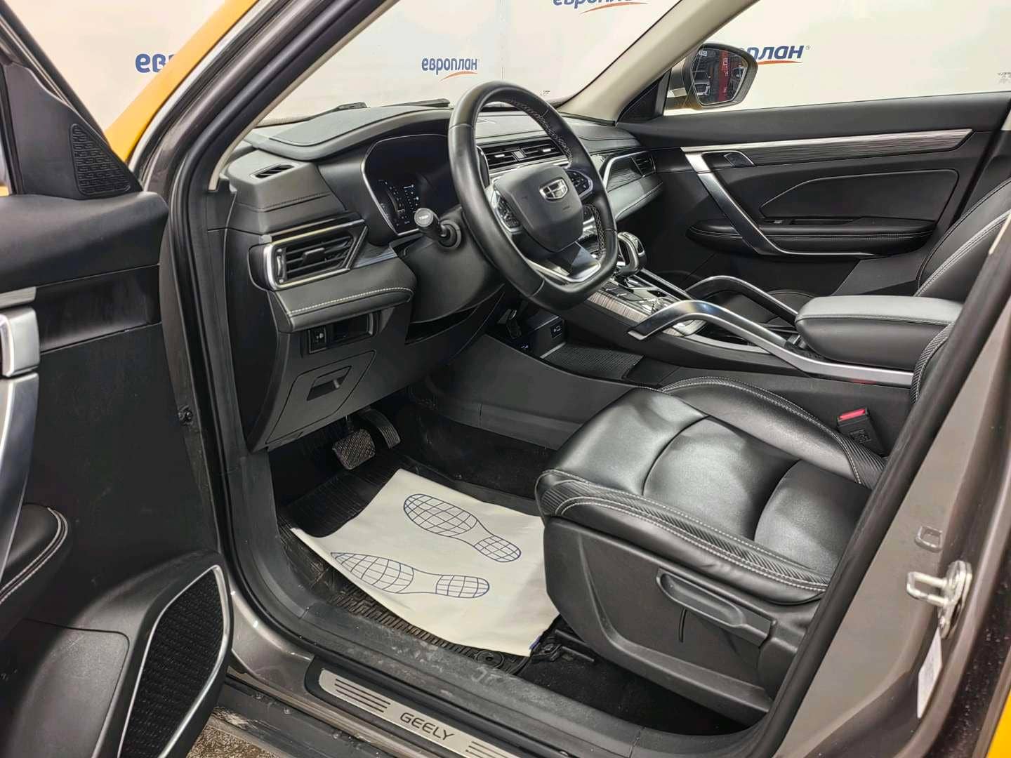 Geely Atlas Pro,  229 868 км, 2023 года в лизинг