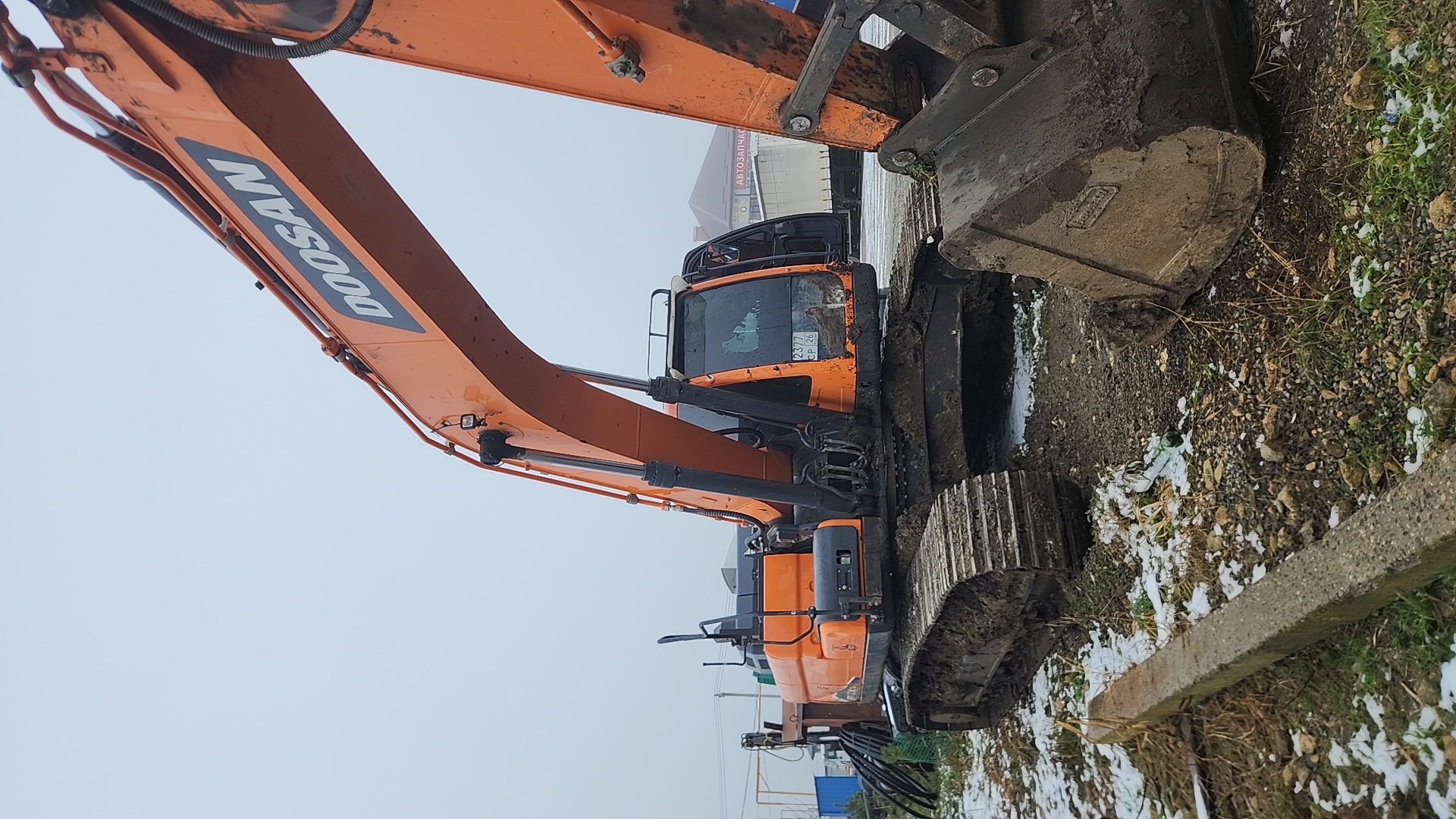 DOOSAN/DEVELON DX300LCA-7M,  4 031 км, 2023 года в лизинг