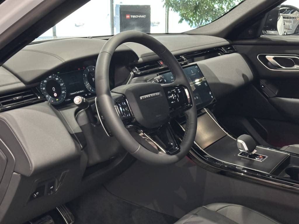 Land Rover Velar 2.0 250 Дайнэмик СЕ (Dynamic SE)