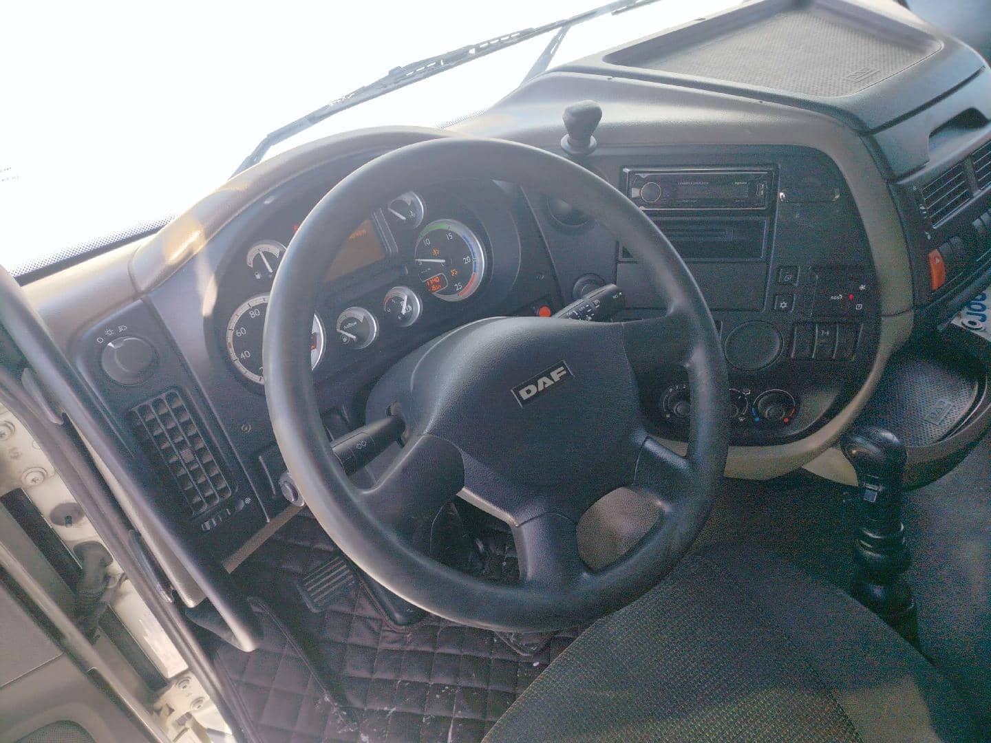 DAF XF105.410 FT 4x2 (Space Cab),  715 199 км, 2019 года в лизинг