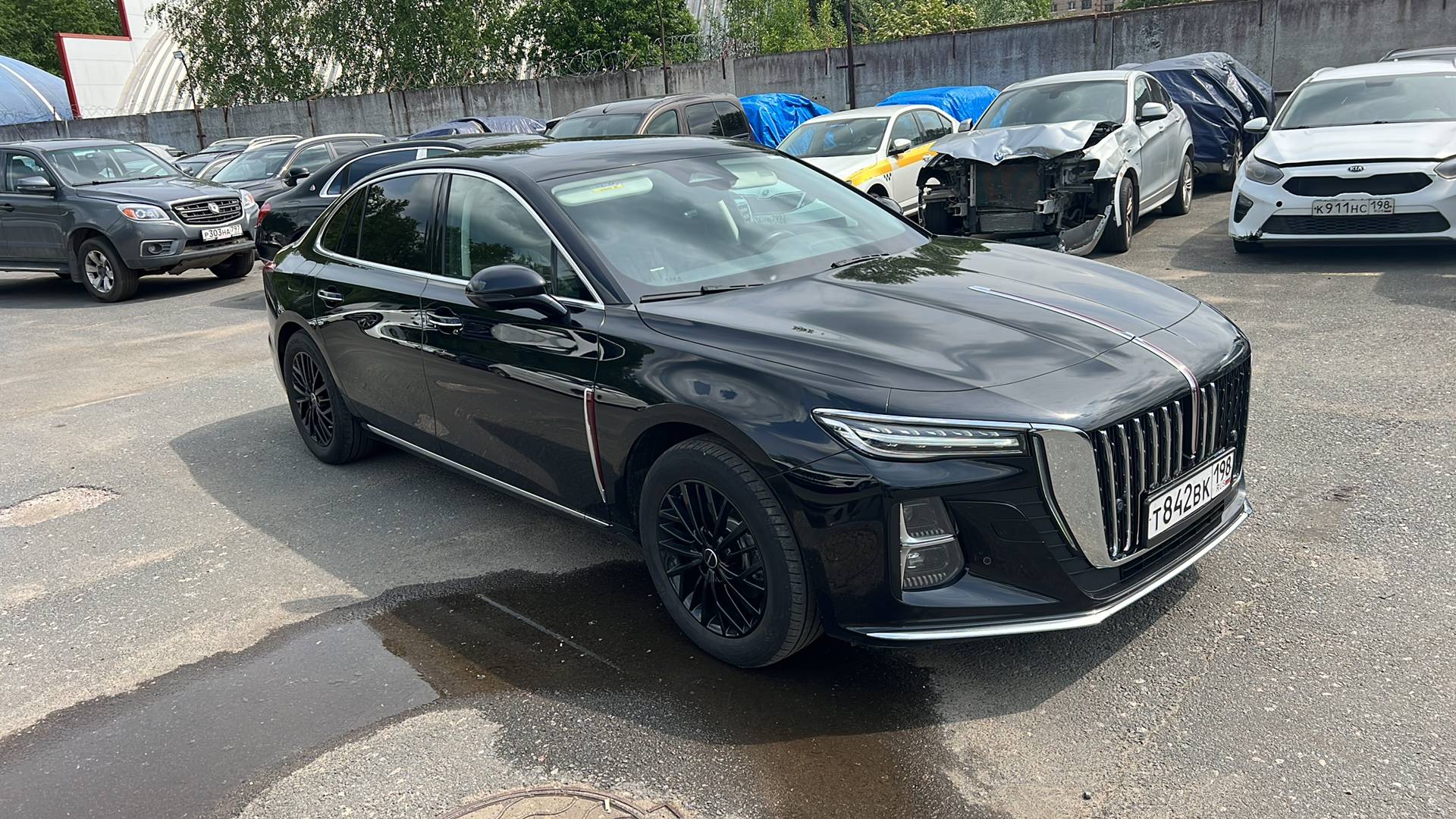 Hongqi H5,  34 097 км, 2024 года в лизинг