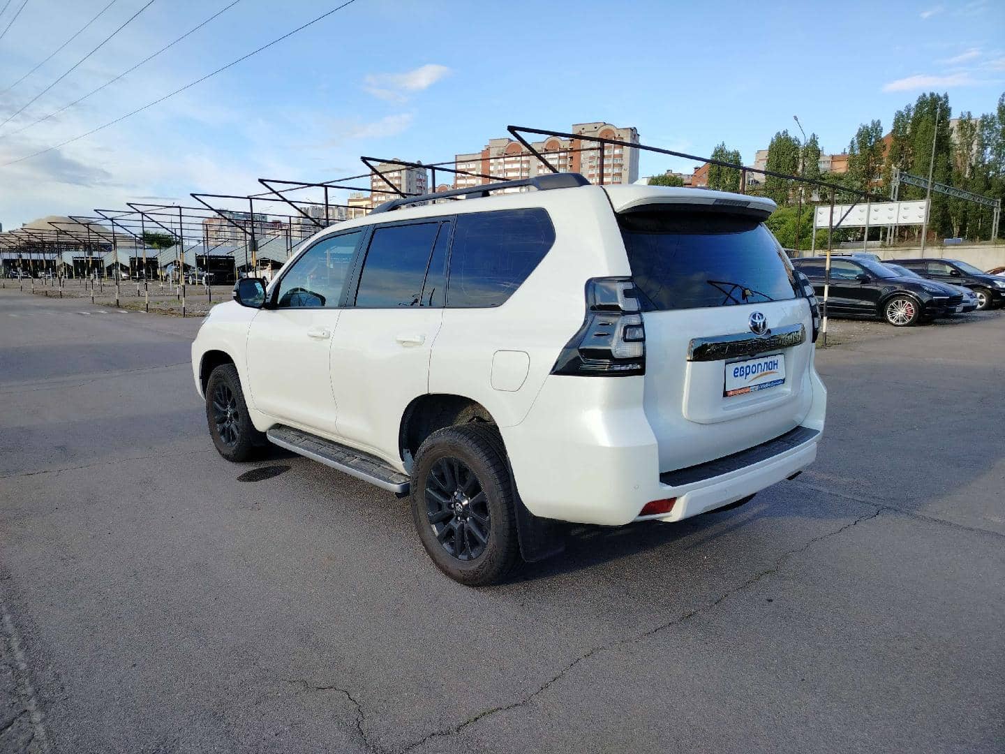 Toyota Land Cruiser Prado,  119 210 км, 2023 года в лизинг