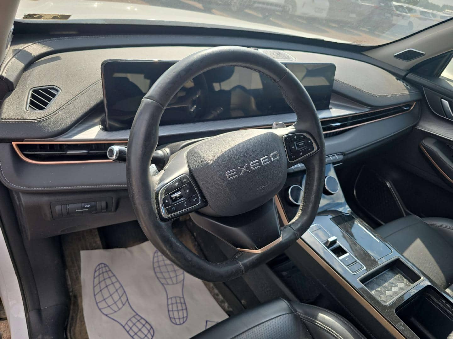EXEED LX,  162 204 км, 2023 года в лизинг