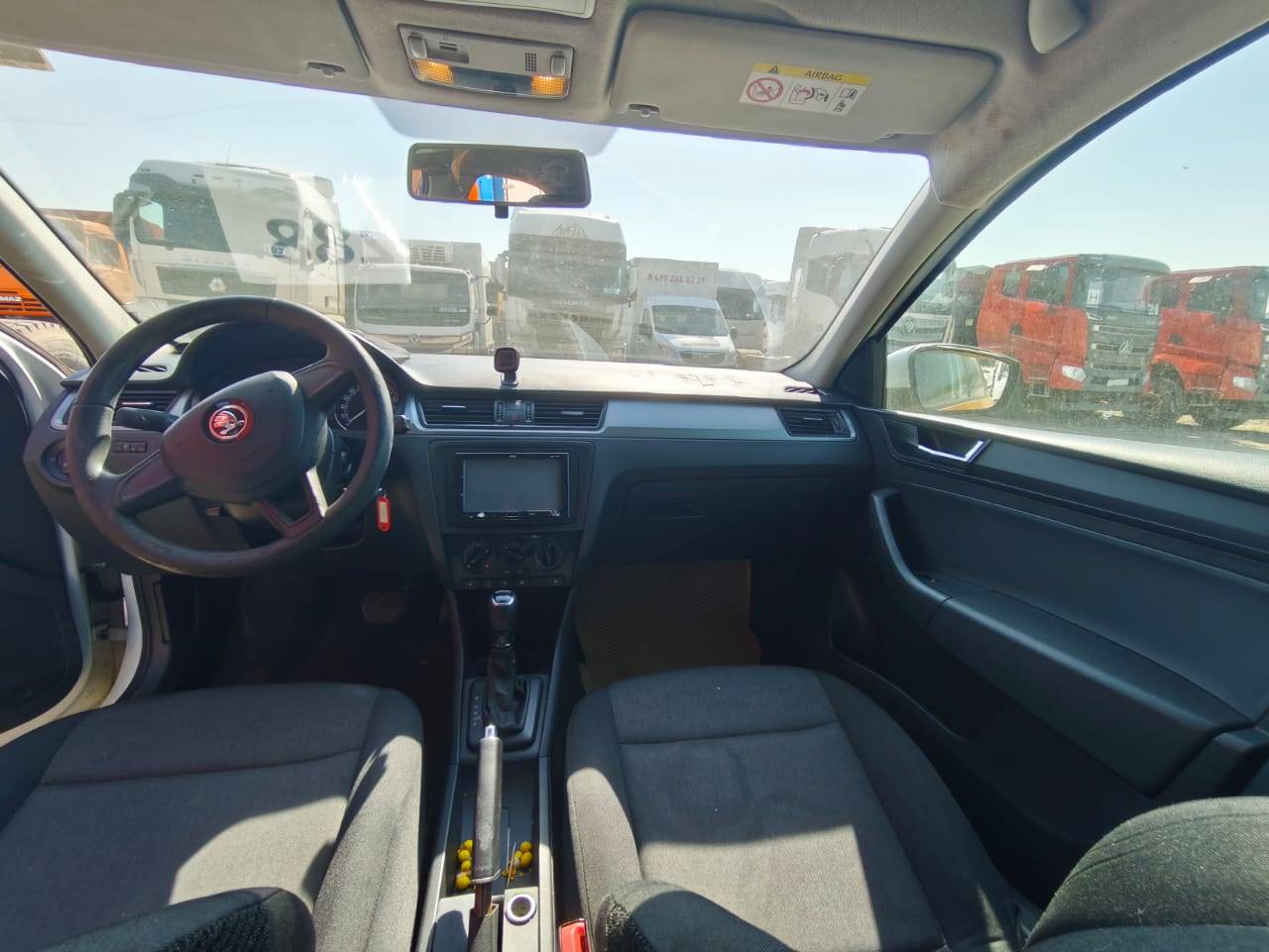 Skoda Rapid,  286 276 км, 2018 года в лизинг
