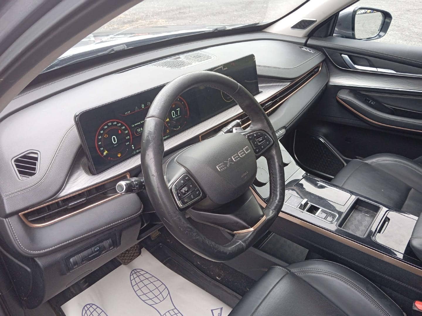 EXEED LX,  230 857 км, 2023 года в лизинг