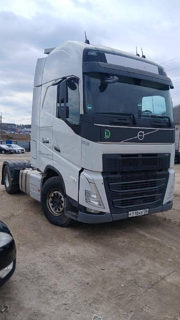Volvo FH 460 4x2 (FH Globetrotter),  607 654 км, 2022 года в лизинг