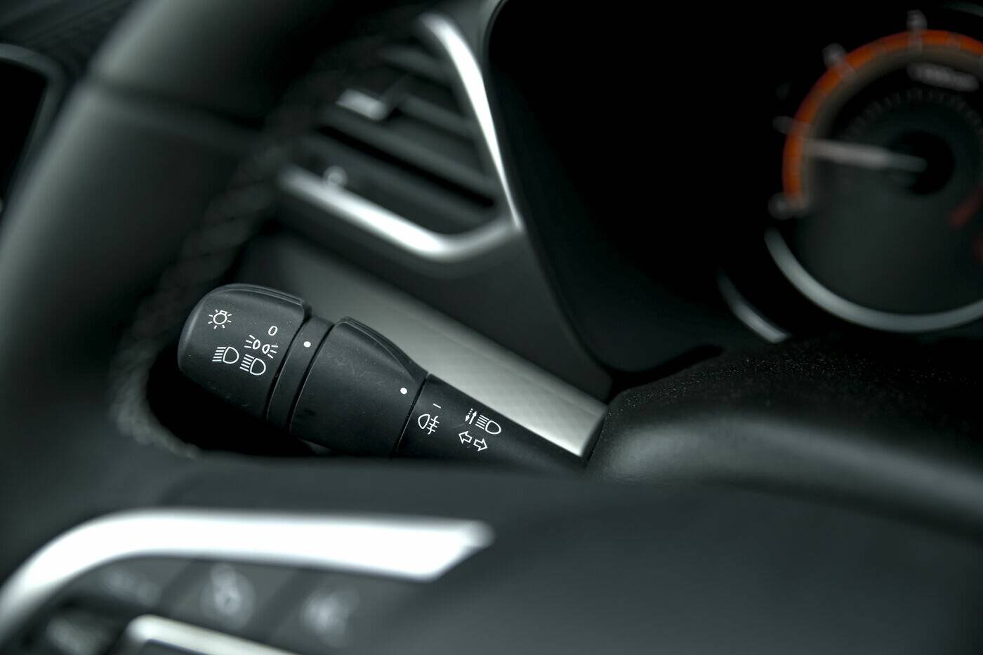 Lada Vesta седан Enjoy 24 1.8 122hp AT