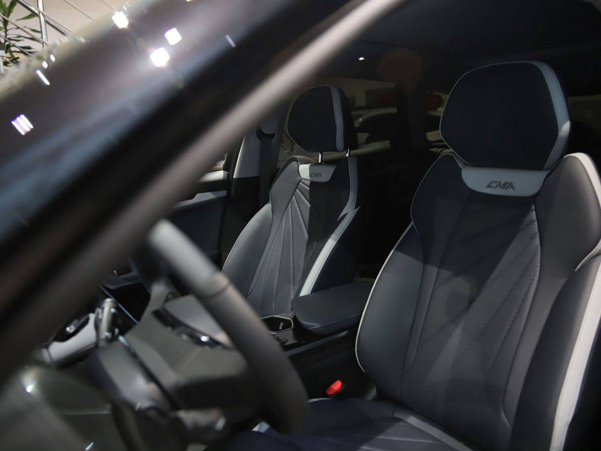 Geely Atlas Flagship 2.0T 8AT 4WD