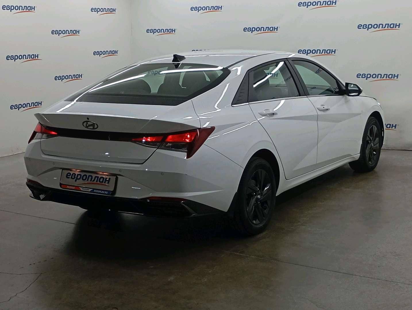Hyundai Elantra,  80 686 км, 2022 года в лизинг
