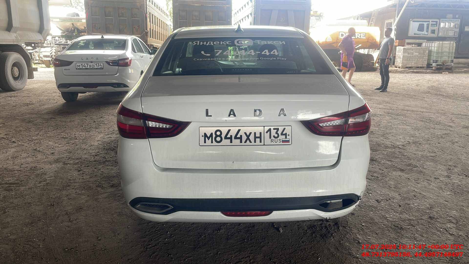 Lada Vesta седан,  100 978 км, 2023 года в лизинг