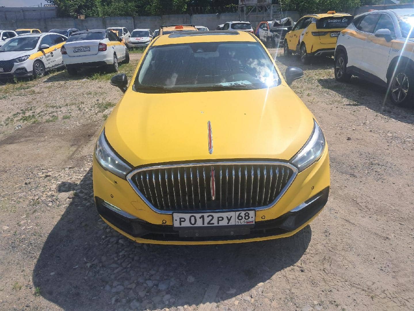 Hongqi H5,  104 253 км, 2022 года
