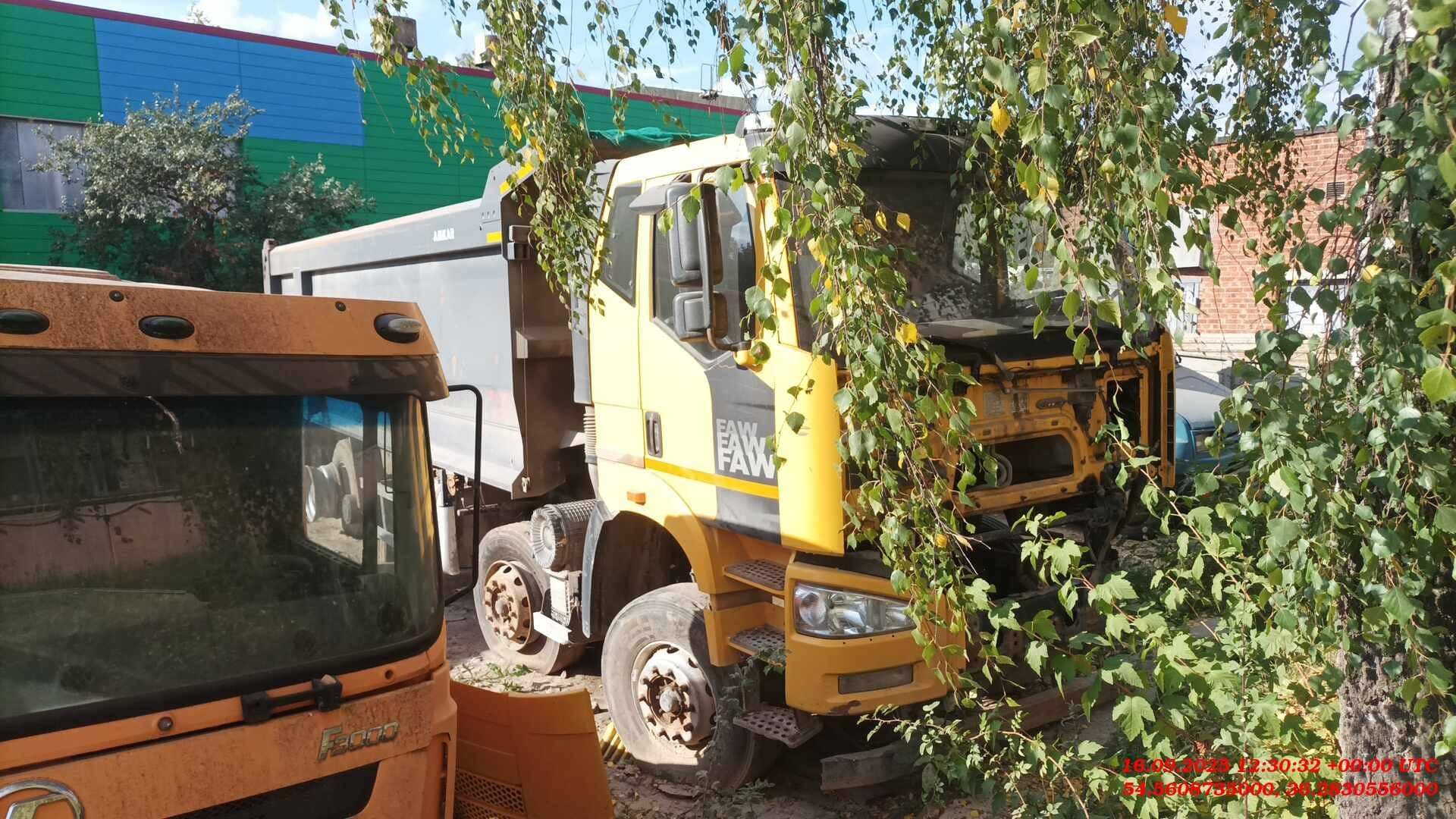 FAW CA3310P66K24T4E4 8x4 (E4),  110 818 км, 2021 года