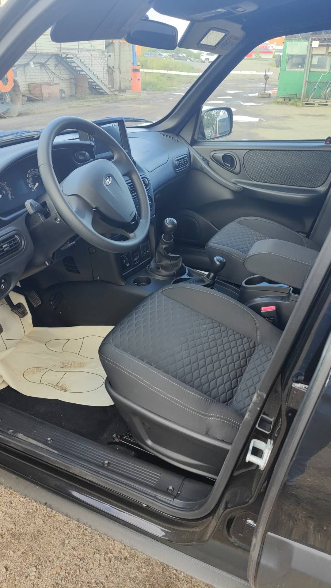Lada Niva Travel,  45 км, 2025 года в лизинг