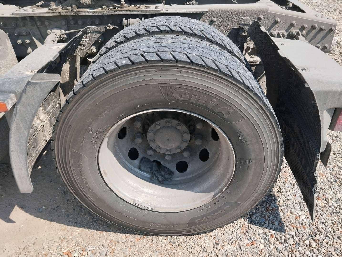 DongFeng GX DFH4180 4x2,  302 464 км, 2024 года в лизинг