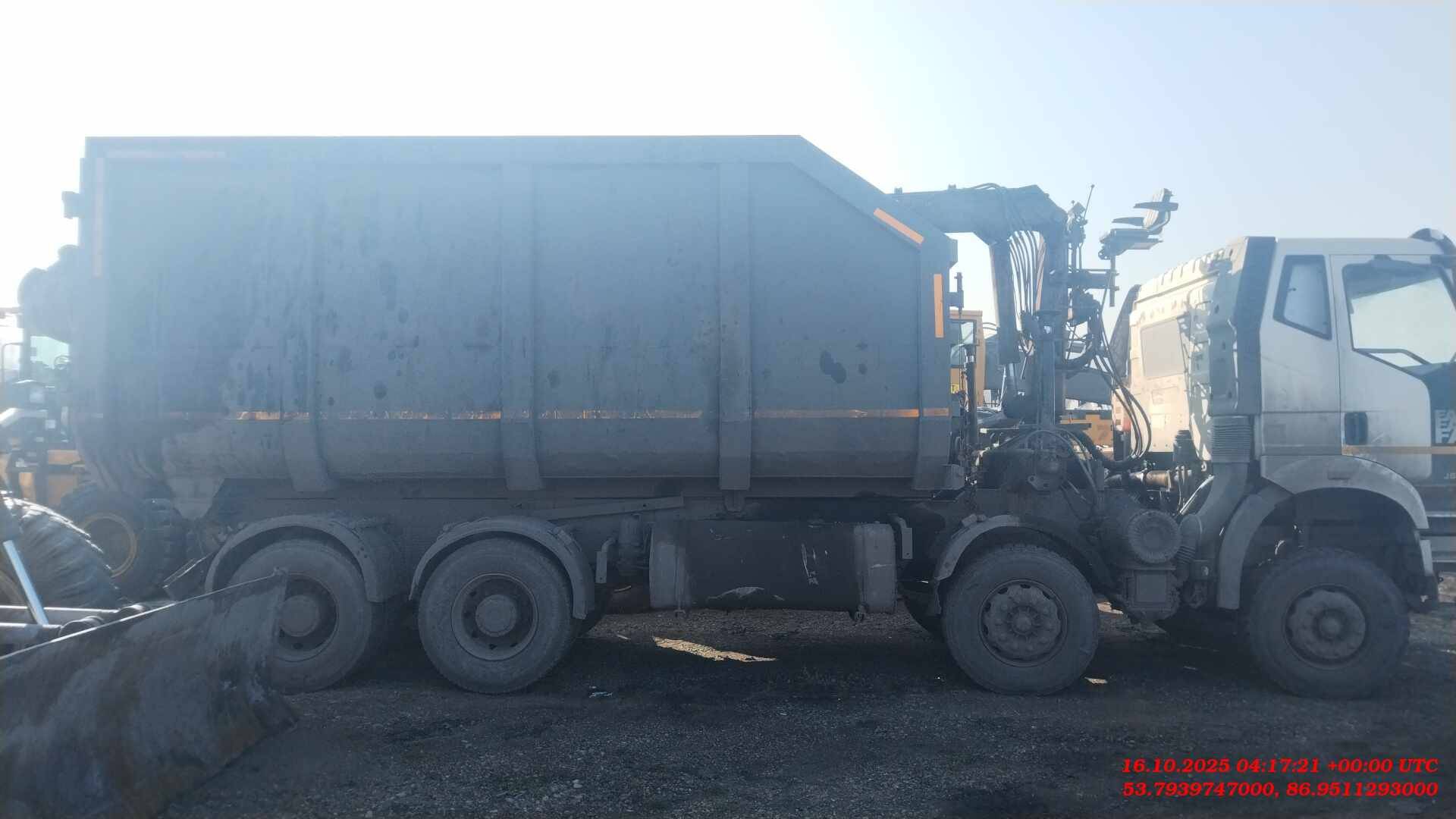 FAW CA3310P66K24T4E5 8x4,  96 800 км, 2024 года в лизинг