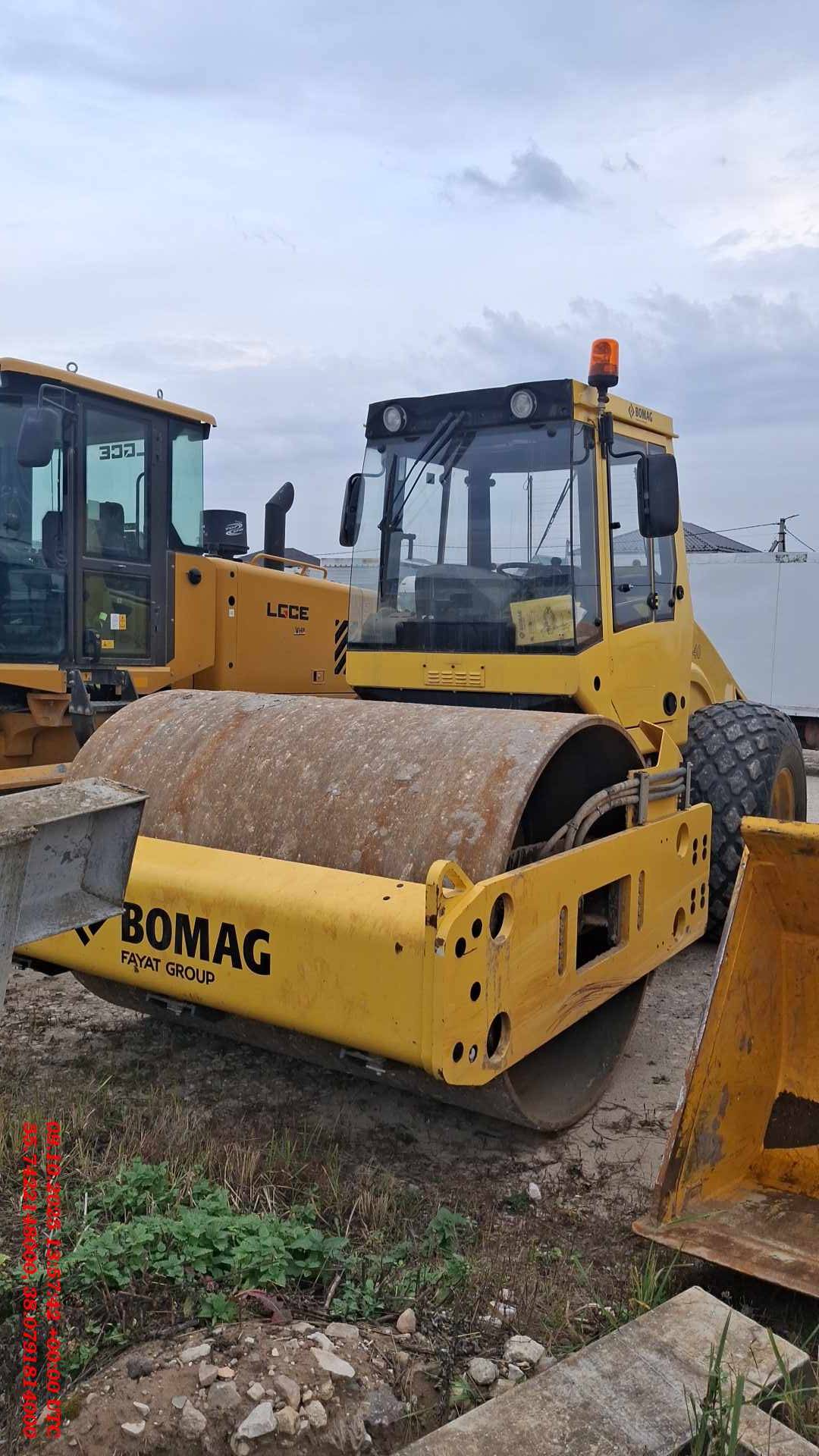 BOMAG BW215D-40