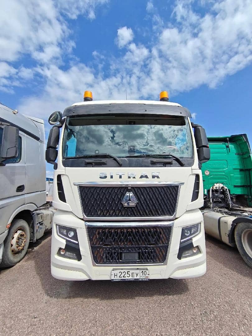 Sitrak C7H MAX 4x2 ZZ4186V361HE,  337 266 км, 2023 года в лизинг