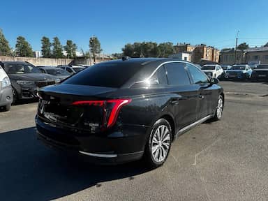 Hongqi E-QM5