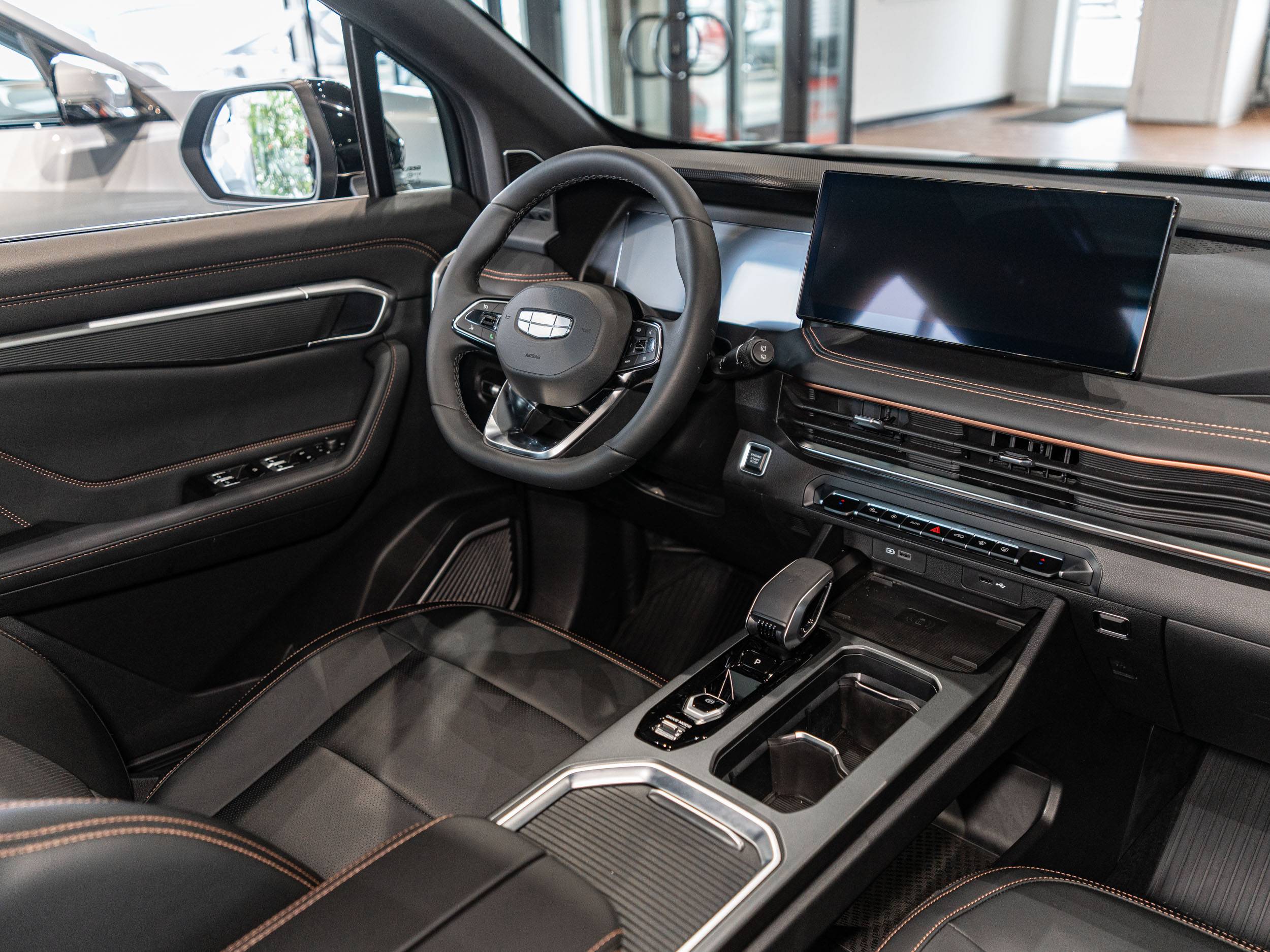 Geely Okavango Флагман 2.0Т АТ