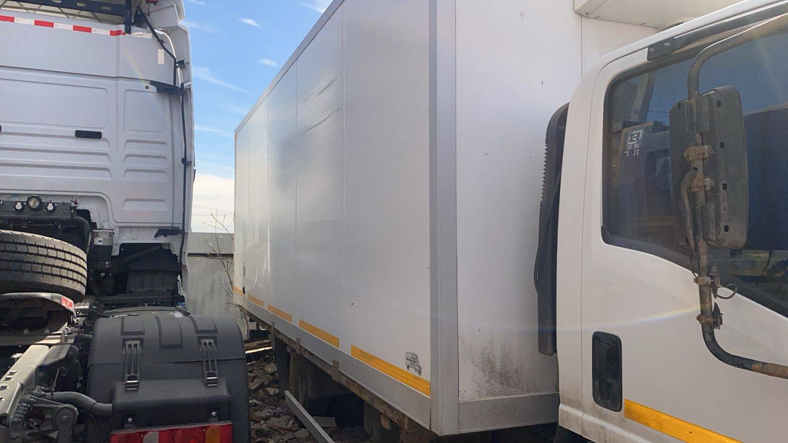 ISUZU NPR75LL Лот 000002466